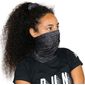 modelo-mulher-usando-bandana-mascara-hupi-preta-cubes-masculino-e-feminino