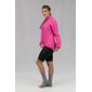 corta-vento-rosa-freeforce-modelo-sport-feminina-vestida-confortavel-com-ziper-automatico-elastico-bolso-traseiro